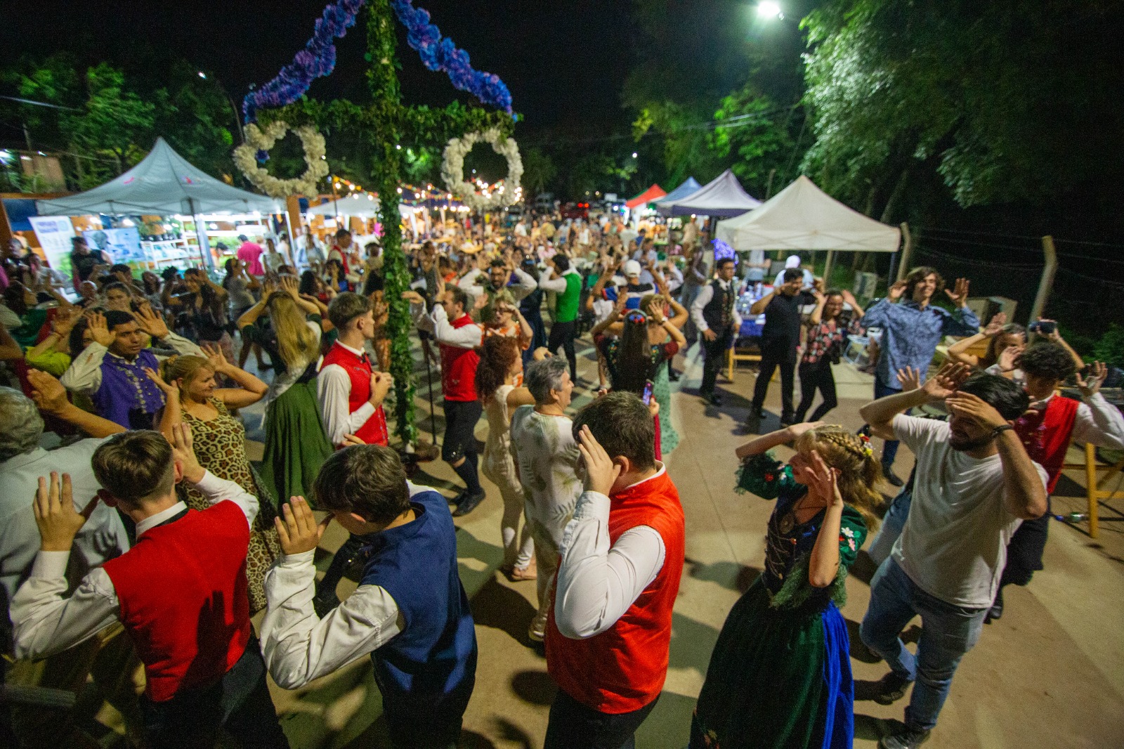 <p>Llega la séptima edición del festival Mujeres Tierra Roja</p>